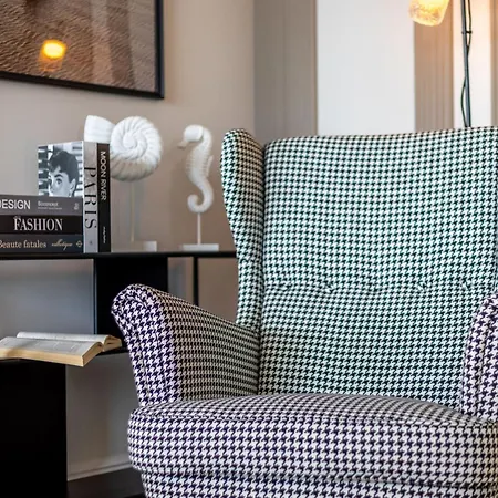 Concha Mit Blick Auf Den Hafen By Interhome Svinoústí